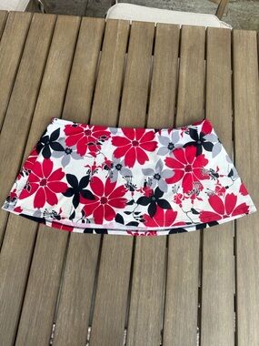 Catalina Red, Black & White Floral Skater Mini Skirt